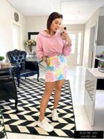 Blusa rosa com capuz - Imagem 2
