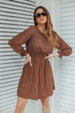 Vestido Mariana poá fundo marrom - Imagem 2