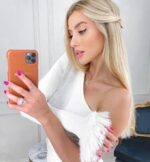 Blusa um ombro com pelo na manga - Imagem 2