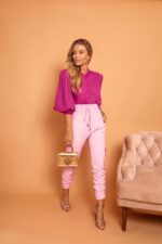 Calça jogger light com bolso