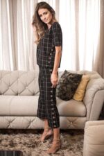 Conjunto calça e blusa com ilhos - Imagem 2