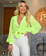 Camisa manga longa com botão