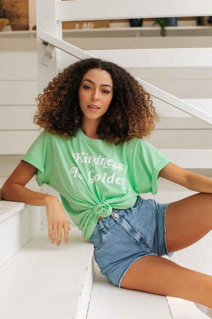 15177027899-15167184067-am18882993-1-1.jpg T-shirt kindness verde - Imagem 1