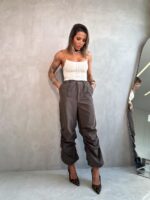 Calça parachute Keyla marrom escuro