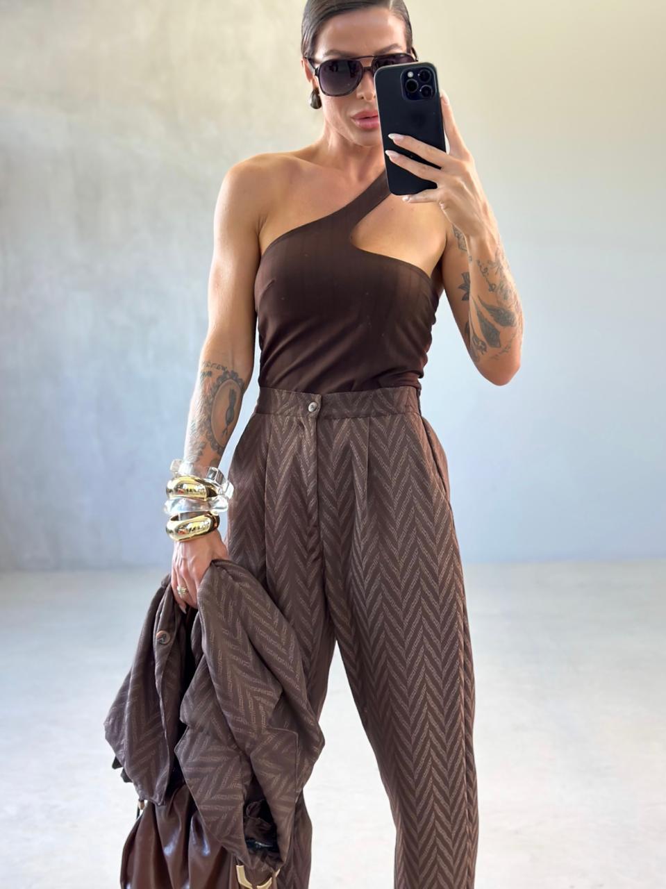15332129639-62941.jpeg Blusa Giseli marrom - Imagem 1