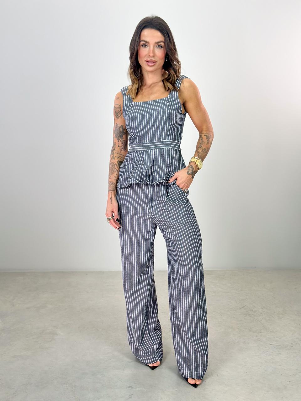 15422042493-65991.jpeg Conjunto Thalita chumbo - TAMANHO P - Imagem 1