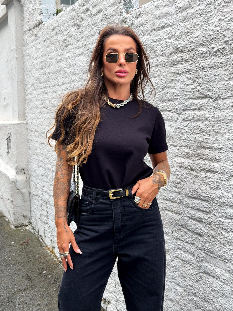15491536800-6756p1.jpeg T-shirt classic preto - Imagem 1